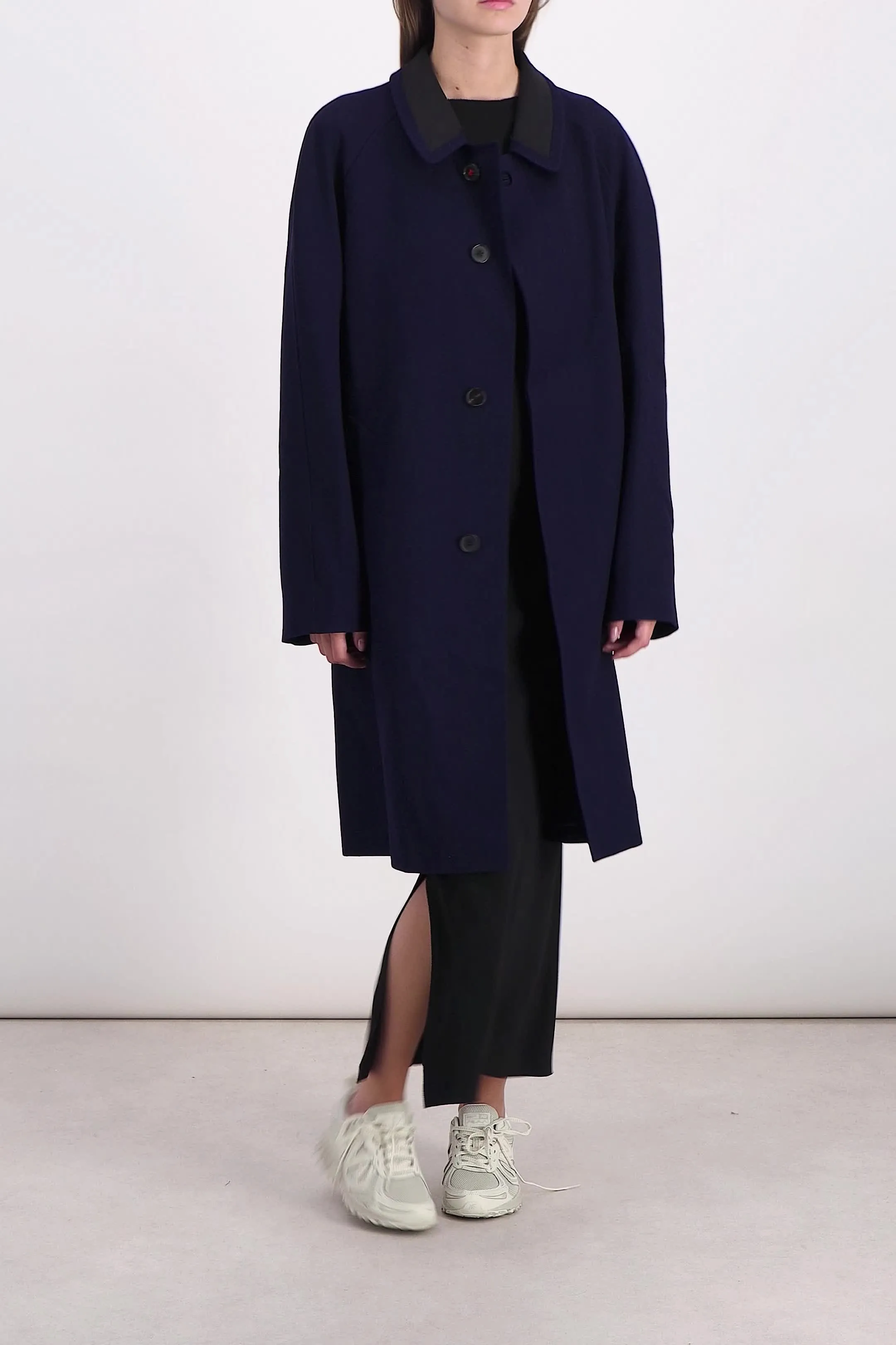 Straight virgin wool coat